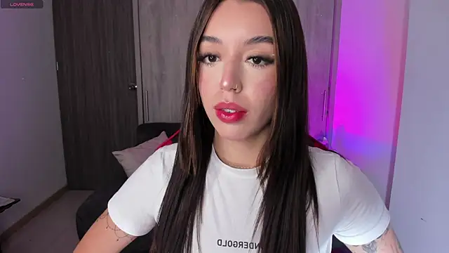 zoee jackson online show from January 2026 01:23:02 AM