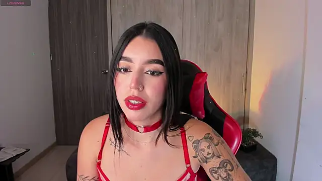 zoee jackson online show from February 2026 04:30:01 AM