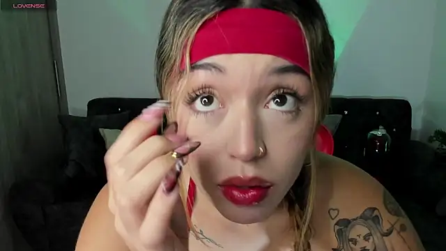 Snapshot of zoee_jackson chatting on November 2025 12:55:01 AM zoee jackson online show from November 2025 12:55:01 AM