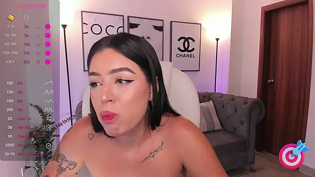 Snapshot of zoee_jackson chatting on March 2025 09:48:02 PM zoee jackson online show from March 2025 09:48:02 PM