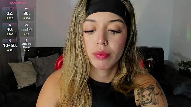 Snapshot of zoee_jackson chatting on November 2025 03:20:01 AM zoee jackson online show from November 2025 03:20:01 AM