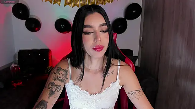 zoee jackson online show from April 2026 04:04:01 AM