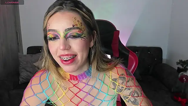 Snapshot of zoee_jackson chatting on November 2025 03:54:01 AM zoee jackson online show from November 2025 03:54:01 AM