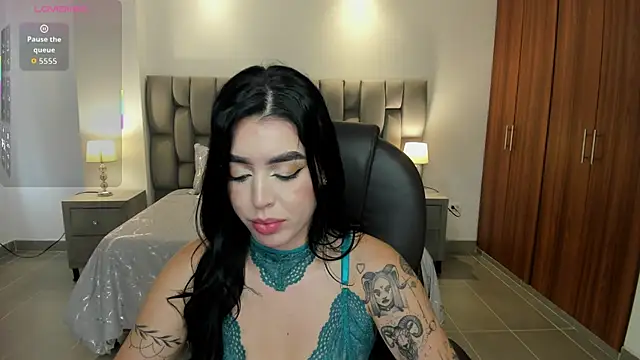 zoee jackson online show from June 2026 07:26:02 PM