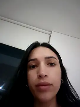 Naty Santos online show from November 2025 01:17:01 AM