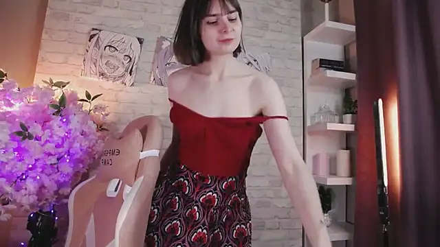 ManuTaya online show from December 2024 06:49:02 PM