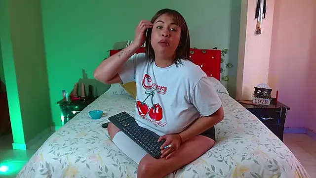 MirandaDream2 online show from October 2025 06:51:01 PM