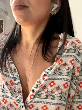 GrlAlice online show from October 2025 03:24:01 PM