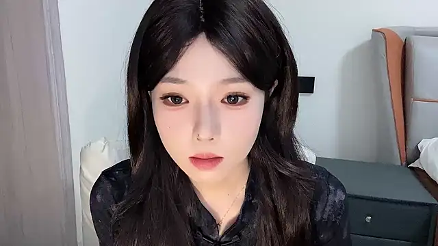 Snapshot of Q-ing chatting on February 2025 04:56:02 PM Q-ing online show from February 2025 04:56:02 PM