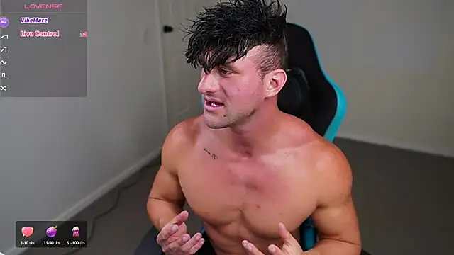 Snapshot of _DownUnderFit_ chatting on January 2025 10:34:01 PM DownUnderFit online show from January 2025 10:34:01 PM