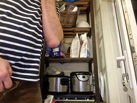 Snapshot of stavroun chatting on November 2025 05:17:02 PM stavroun online show from November 2025 05:17:02 PM