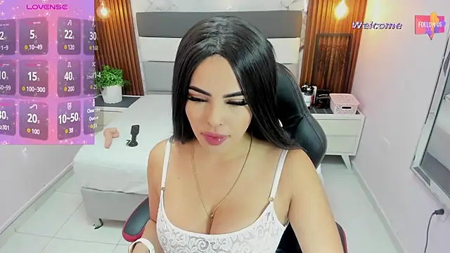 MEGANTARLY09 online show from November 2025 08:53:02 PM