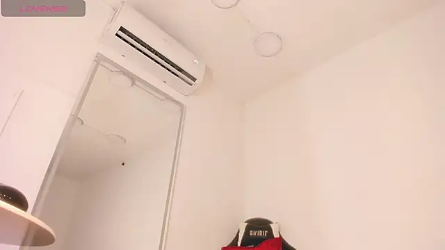 Snapshot of vera_candella chatting on November 2025 11:31:02 AM vera candella online show from November 2025 11:31:02 AM