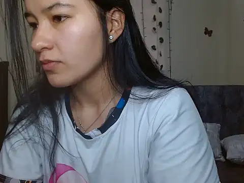 kazumi6 online show from December 2025 03:06:01 PM