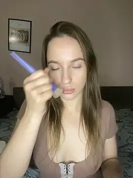 Snapshot of EdnaBradley chatting on October 2025 02:50:02 PM EdnaBradley online show from October 2025 02:50:02 PM