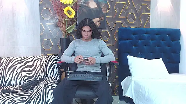 nazper online show from October 2025 04:21:02 PM