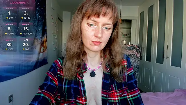 YourSexyNeighbour online show from December 2025 03:12:01 PM