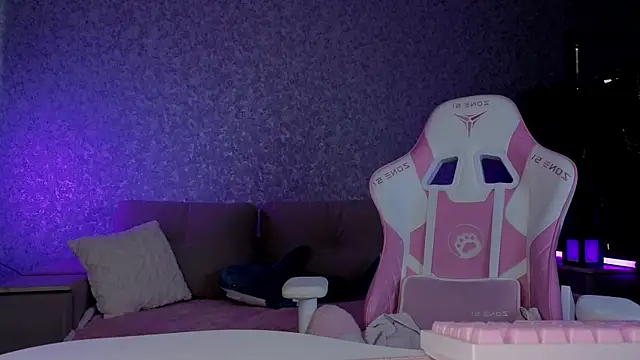 meowceline online show from March 2026 01:24:01 PM