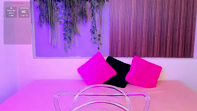 AmyBarton02 online show from September 2025 04:18:01 PM