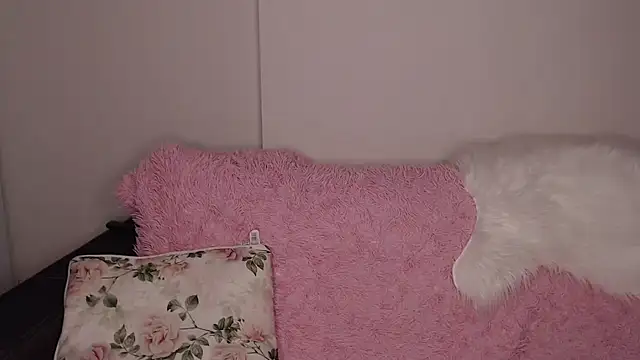  Luna Moon online show from November 2025 04:33:01 PM