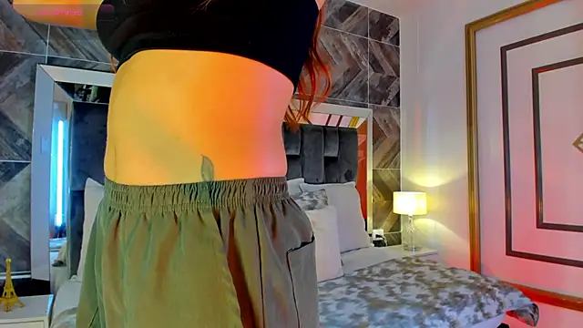 TaniaSmith1 online show from October 2025 11:19:01 PM