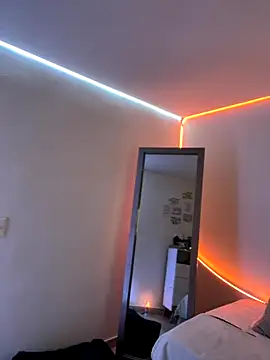 AmmyCollinsW online show from November 2025 08:58:01 PM