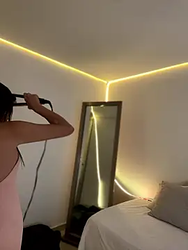 AmmyCollinsW online show from January 2026 07:43:02 PM