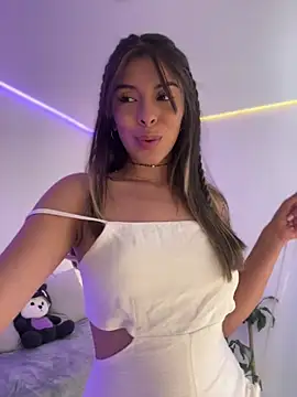 AmmyCollinsW online show from May 2026 09:03:03 PM