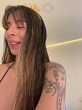 AmmyCollinsW online show from March 2026 09:00:01 PM