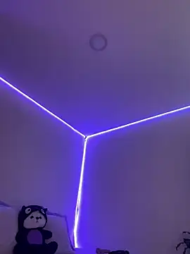 AmmyCollinsW online show from February 2026 09:01:01 PM