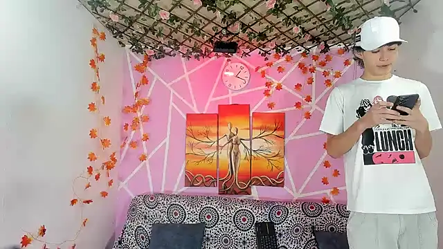 Snapshot of Fresahot2005 chatting on November 2025 02:16:02 PM Fresahot2005 online show from November 2025 02:16:02 PM