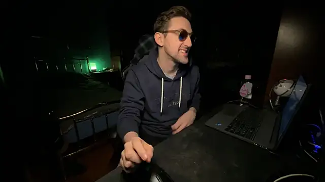 Stefisexy91 online show from December 2025 07:27:01 PM