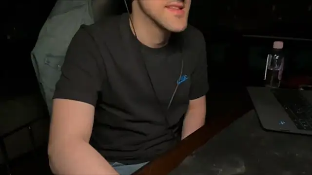 Stefisexy91 online show from April 2026 09:00:02 PM