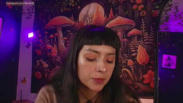 6Briela9  online show from April 2026 06:25:01 AM