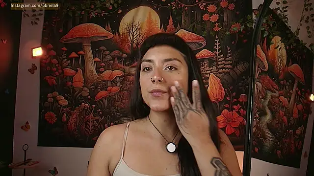 6Briela9  online show from April 2026 11:20:02 PM