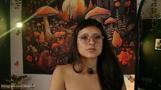 6Briela9  online show from March 2026 07:09:01 PM