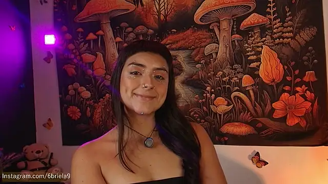 6Briela9  online show from February 2026 08:17:01 PM