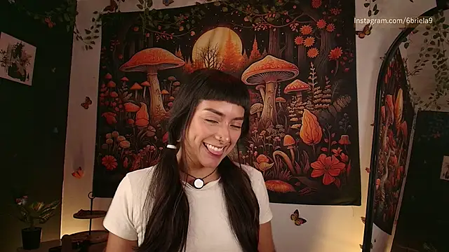 6Briela9  online show from May 2026 04:45:02 AM