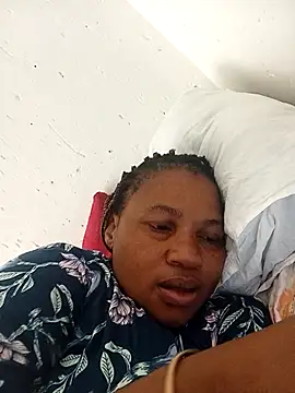 Snapshot of Bustyslave48 chatting on November 2025 07:09:01 AM Bustyslave48 online show from November 2025 07:09:01 AM