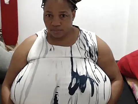 Snapshot of Bustyslave48 chatting on December 2025 03:16:02 AM Bustyslave48 online show from December 2025 03:16:02 AM