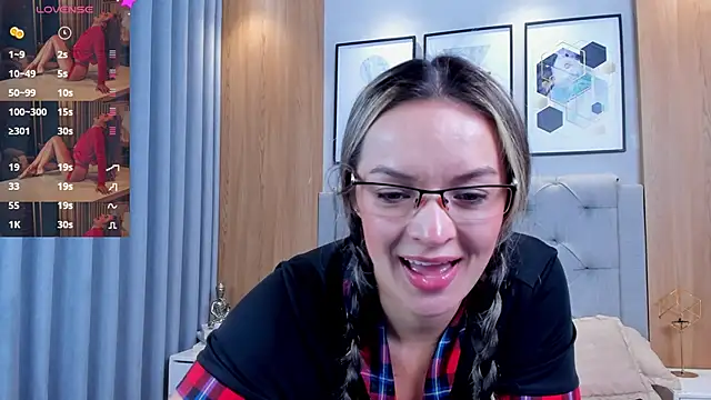 lennabell online show from February 2026 06:18:02 PM