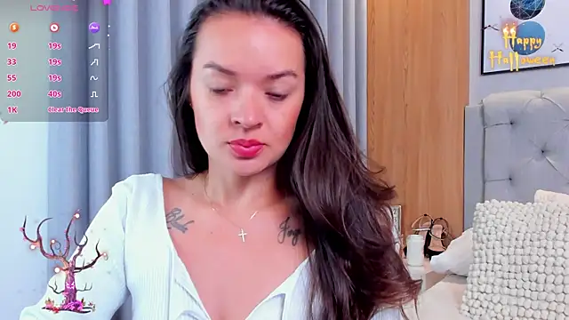 lennabell online show from October 2025 04:19:01 PM