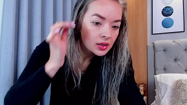 lennabell online show from November 2025 04:29:01 PM