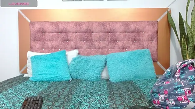 Snapshot of sexgalatic_69 chatting on December 2024 01:00:01 PM sexgalatic 69 online show from December 2024 01:00:01 PM