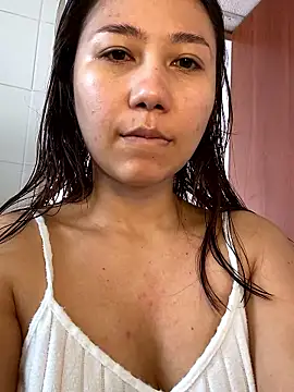 Aimilayne online show from January 2026 05:53:01 PM