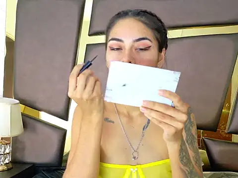 NicoleEsposito online show from October 2025 01:13:02 PM