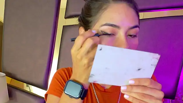 NicoleEsposito online show from October 2025 12:40:02 PM