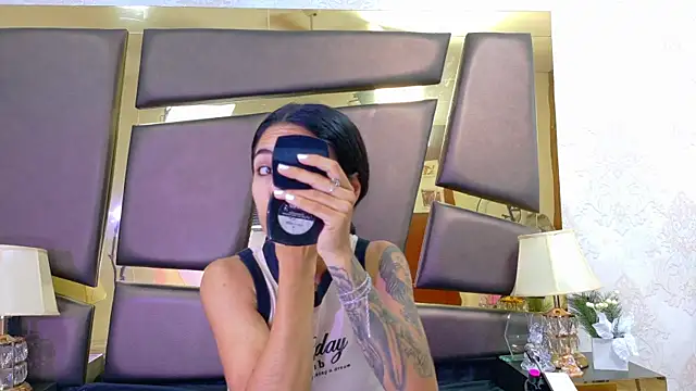 NicoleEsposito online show from February 2026 12:38:01 PM