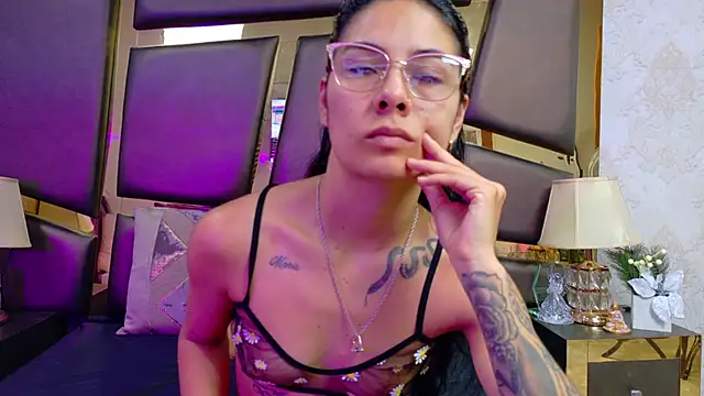 NicoleEsposito online show from February 2026 12:51:02 PM