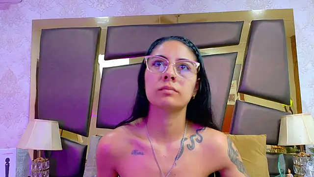 NicoleEsposito online show from February 2026 12:38:02 PM